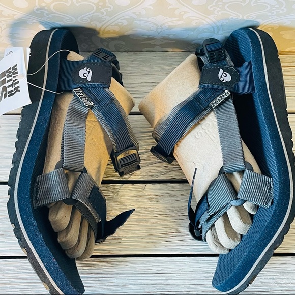 TRIBU Mangy Classic Holiday Sandals NWT Size 7 - Picture 8 of 9